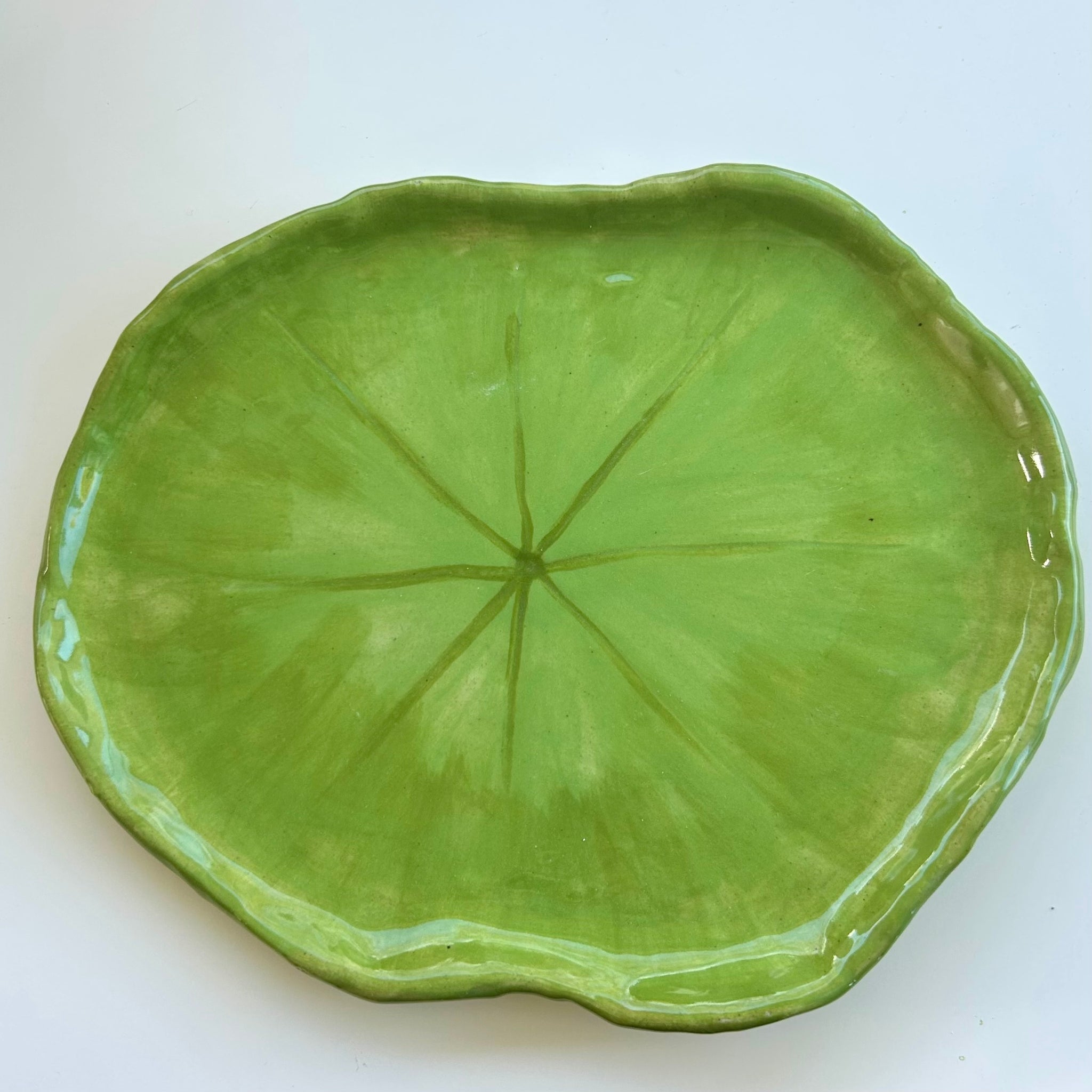 Lily pad plate